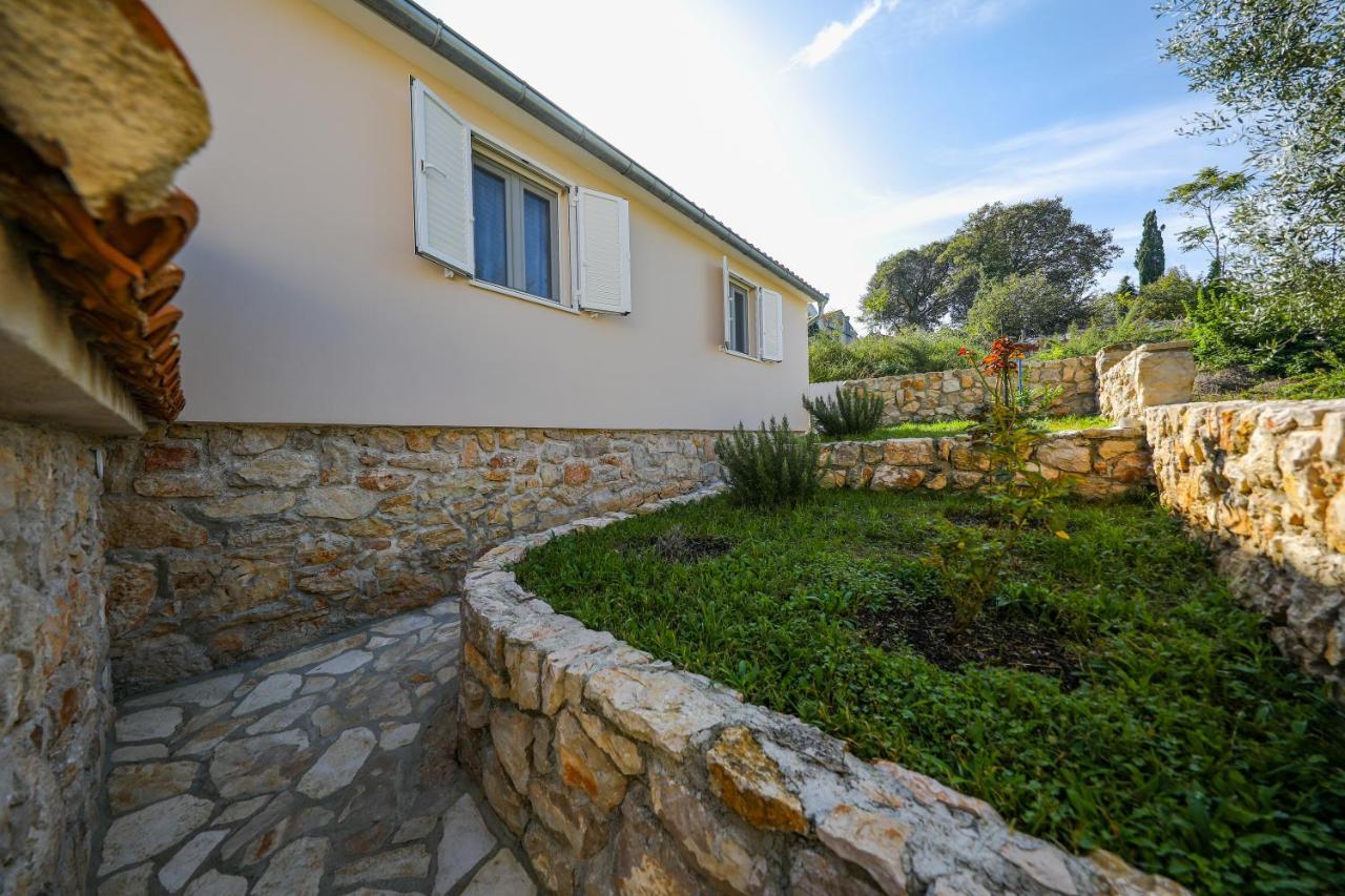 Holiday Home Ana Poljana  Екстериор снимка