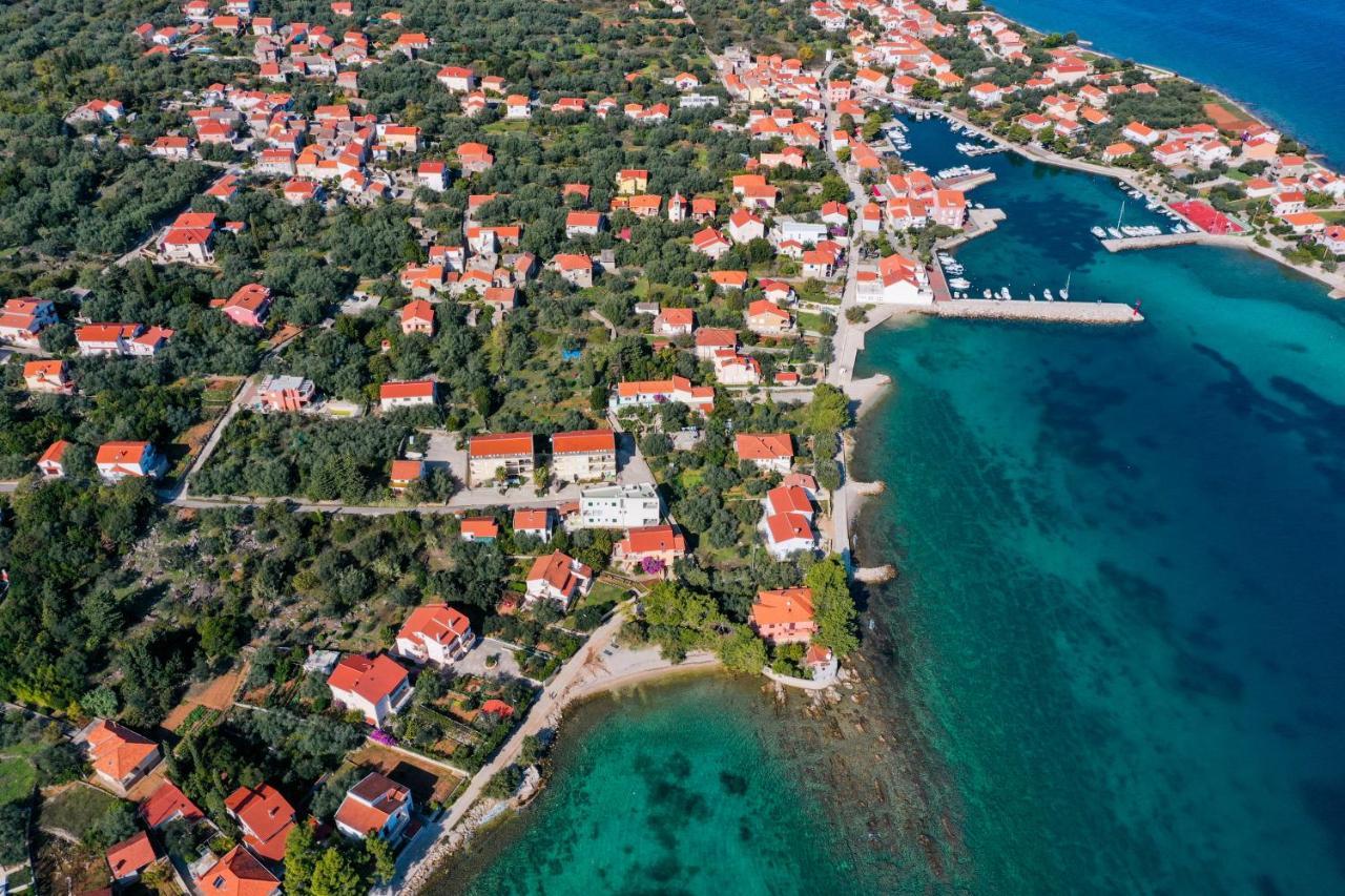 Holiday Home Ana Poljana  Екстериор снимка