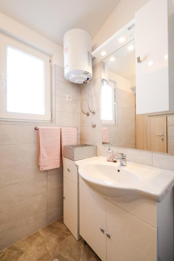 Holiday Home Ana Poljana  Екстериор снимка