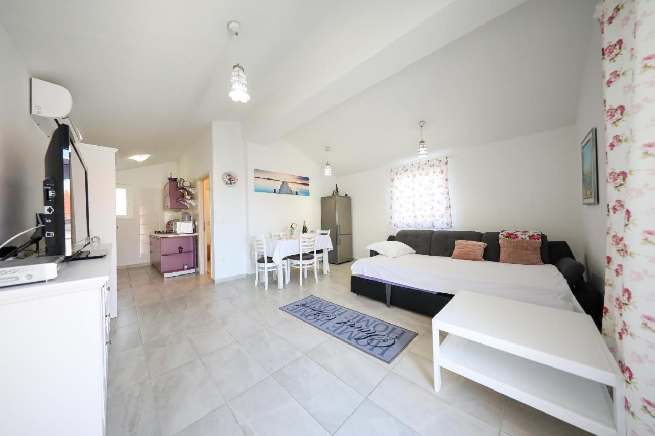 Holiday Home Ana Poljana  Екстериор снимка