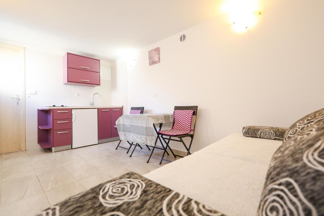 Holiday Home Ana Poljana  Екстериор снимка